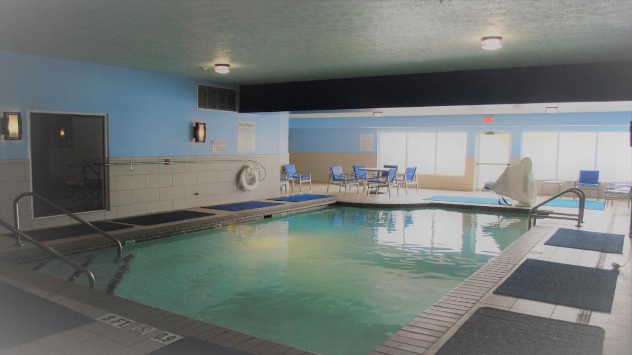 Holiday Inn Express & Suites Indianapolis North - Carmel By Ihg Eksteriør bilde